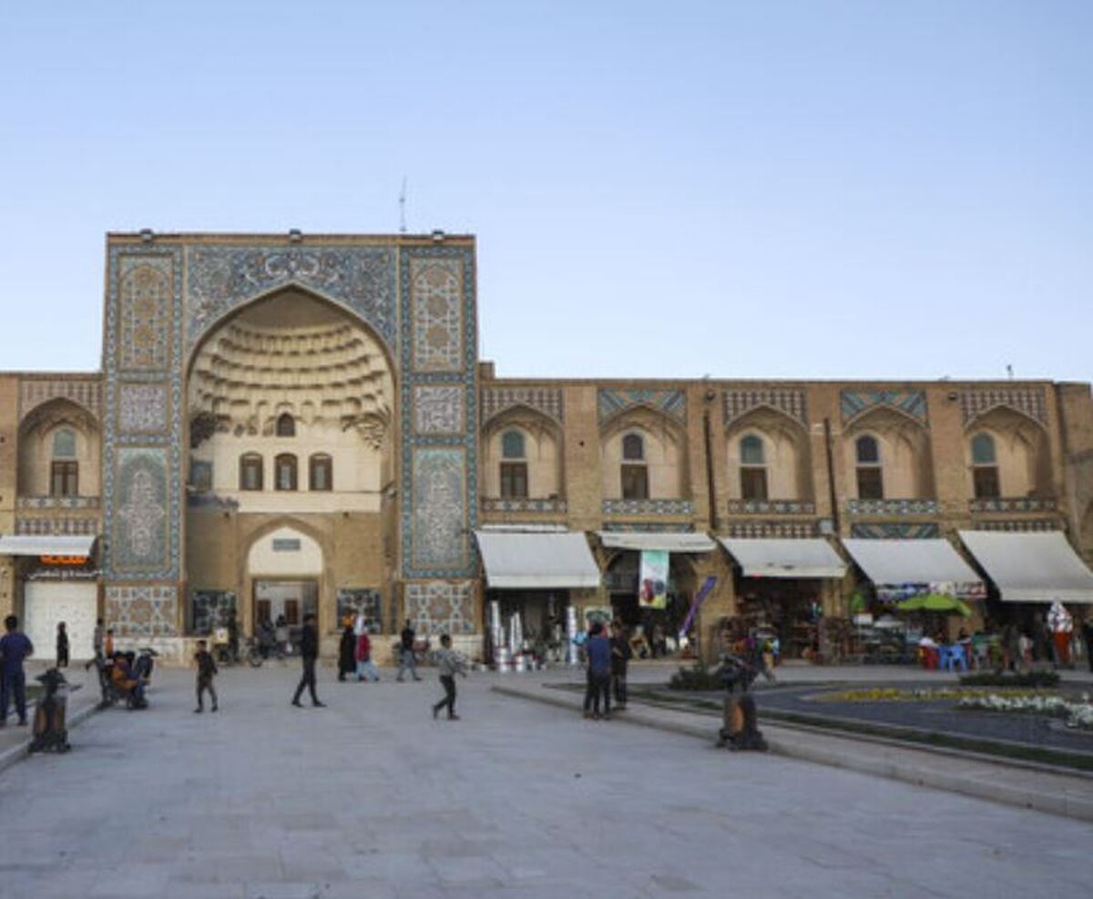 گزارشی از وضعیت تجمع بازاریان و کسبه شهر کرمان امروز