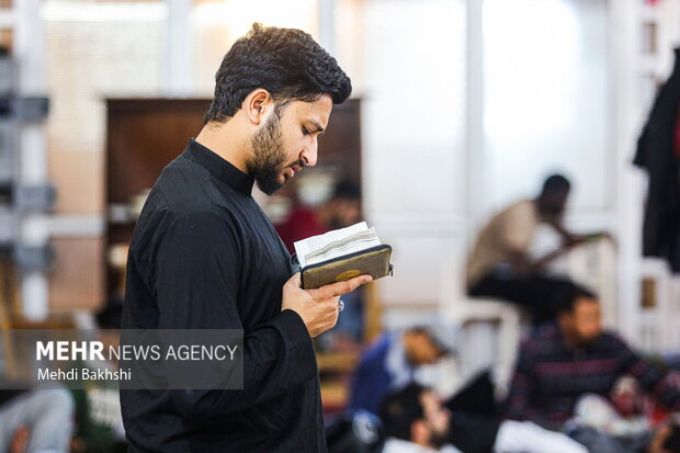 ۲۰۴ مسجد قم میزبان خلوت عاشقانه ۵۰ هزار معتکف