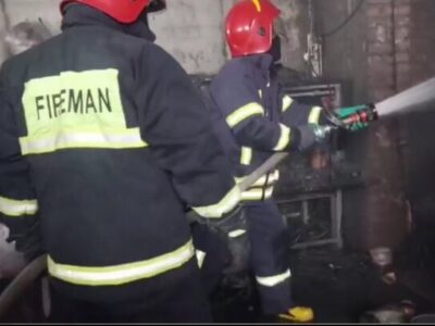 آتش‌سوزی در آبادان مهار شد