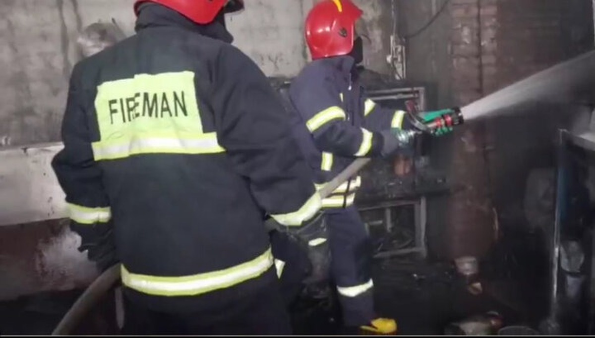 آتشسوزی در آبادان مهار شد