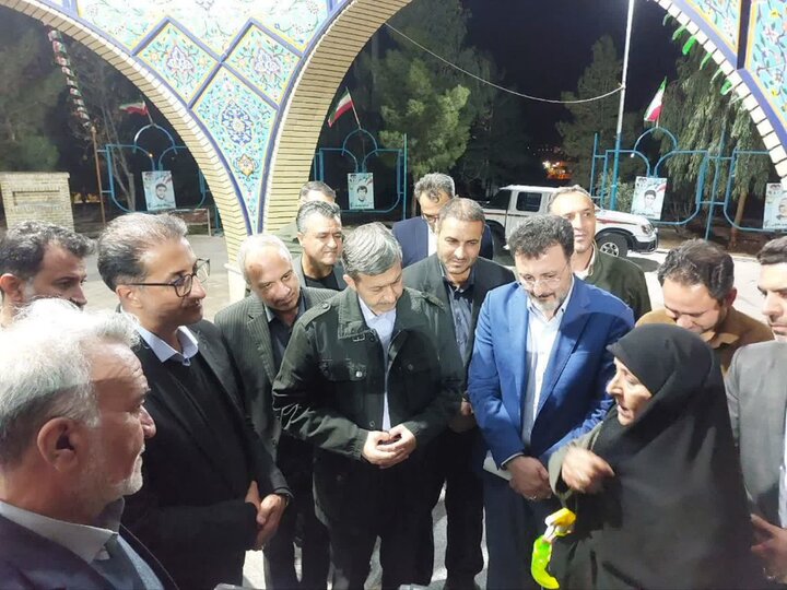 استاندار اصفهان پروژه‌های بادرود را افتتاح و کلنگ‌زنی کرد