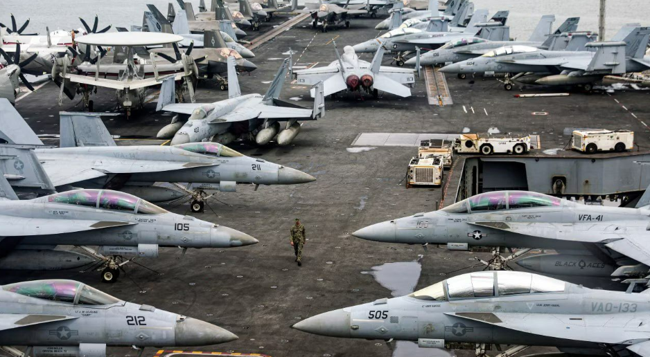 اسقرار هواپیمای نظامی آمریکایی پیش از مذاکرات ایران / ماجرا چیست؟