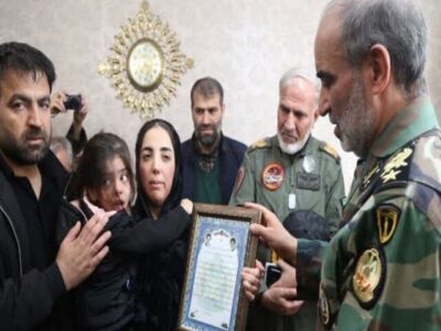 امیر جهانشاهی با خانواده شهیدان سرو آزاد و کیانی دیدار کرد