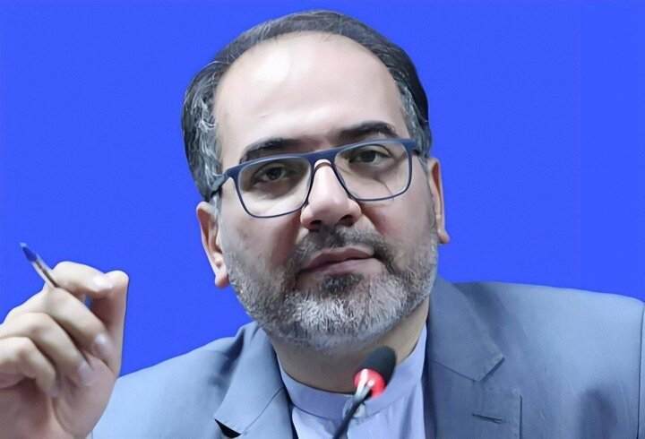 اکبری: حق مردم تنها با تلاش مخلصانه و کارآمدی جوانانه ادا میشود