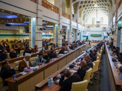 ایران هرگز تسلیم نمیشود