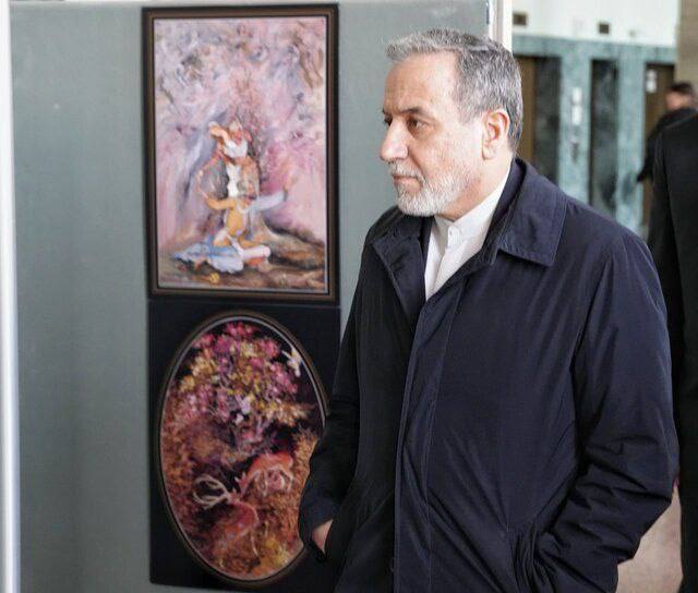 بازید عراقچی از نمایشگاه آثار فرشچیان در مقر سازمان ملل بازید عراقچی از نمایشگاه آثار فرشچیان در مقر سازمان ملل