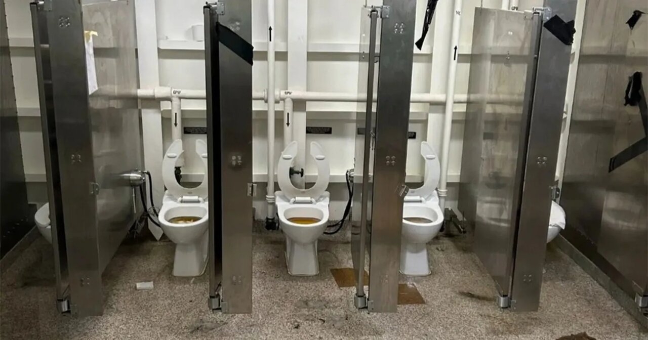 بحران خاموش در دل پیشرفتهترین ناو جهان / ناو جرالد فورد زمینگیر شد بحران خاموش در دل پیشرفتهترین ناو جهان / ناو جرالد فورد زمینگیر شد