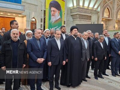 تجدید میثاق عراقچی و کارکنان وزارت خارجه با آرمان‌های امام