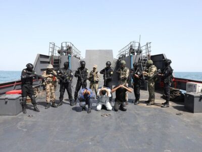 تمرین آزادسازی کشتی ربوده شده در رزمایش مرکب دریایی ایران و روسیه