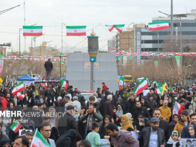 حضور سرلشکر پاکپور در راهپیمایی ۲۲ بهمن