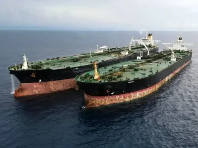 دو نفتکش ایرانی توقیف شد