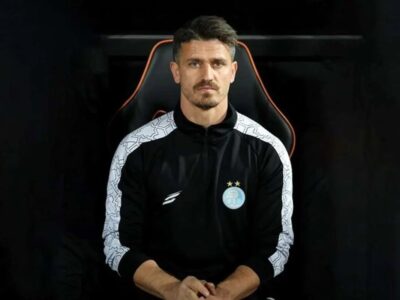 رفتار باورنکردنی تلویزیون با وریا / استقلال اعتراض رسمی کرد