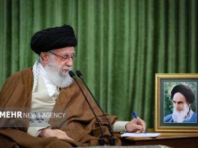 رهبر انقلاب: روایتهای پیشرفت باید به گوش و دل جوانان برسد