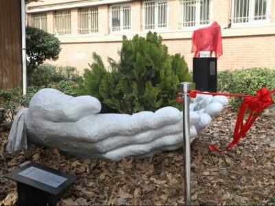 رونمایی از ۲ تندیس هنری در محوطه بنیاد رودکی