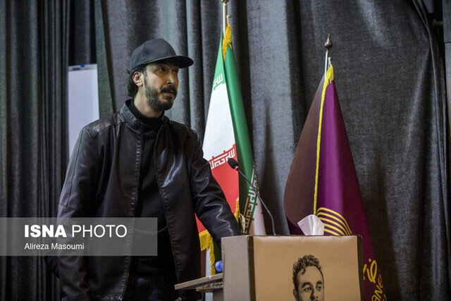 سخنان بهرام افشاری، شهاب حسینی و همایون اسعدیان در یادبود جواد گنجی، از جانباختگان اعتراضات دیماه سخنان بهرام افشاری، شهاب حسینی و اسعدیان در یابود جواد گنجی