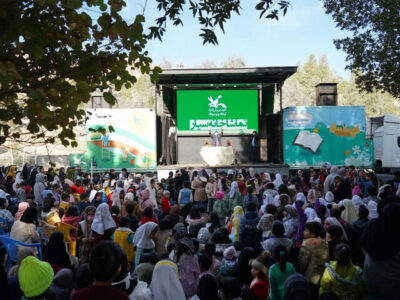 سفر تماشاخانه سیار کانون پرورش فکری کودکان در دل آبهای خلیج فارس