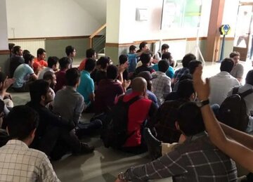 شرق: حداقل ۱۸۰ نفر از دانشجویان دانشگاههای تهران پیامک ممنوعیت ورود به دانشگاه دریافت کردند