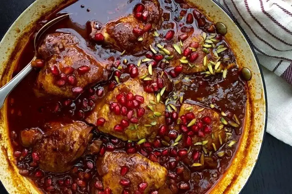 طرز تهیه مرغ سماقی با این دستور ویژه مخصوص مهمانیهای دوستانه
