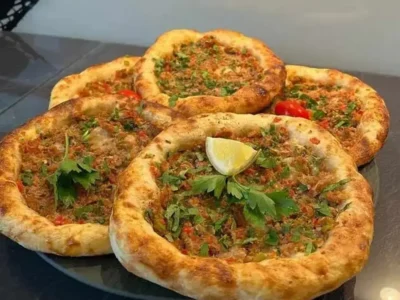 طرز تهیه پیتزا ترکی خوشمزه و پر ملات با روش خانگی