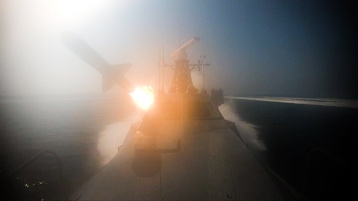 قدرتنمایی سپاه در حساسترین گذرگاه انرژی جهانی قدرتنمایی سپاه در حساسترین گذرگاه انرژی جهانی