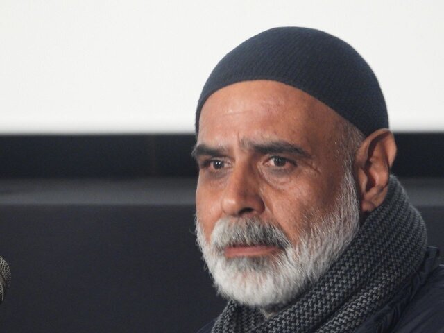 هنرمندان برای نظامالدین کیایی آمدند هنرمندان برای نظامالدین کیایی سخن گفتند