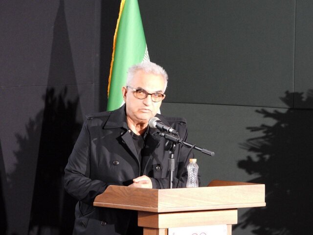 هنرمندان برای نظامالدین کیایی آمدند هنرمندان برای نظامالدین کیایی سخن گفتند