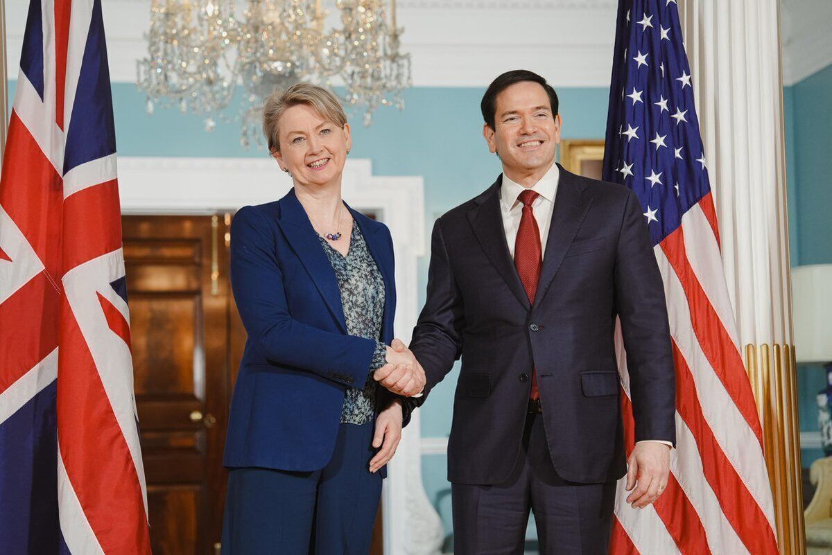 وزرای خارجه انگلیس و آمریکا درباره ایران و پایگاه دیگو گارسیا گفتوگو کردند