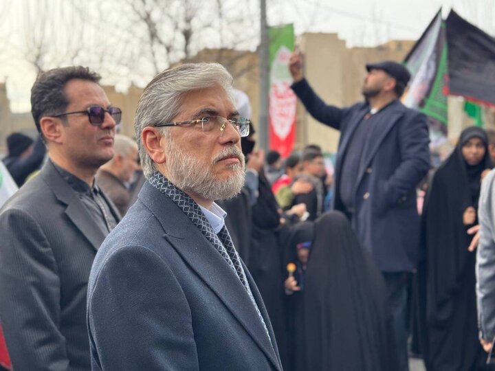 وزیر علوم: مردم از آرمانهای خود جدا نشدهاند