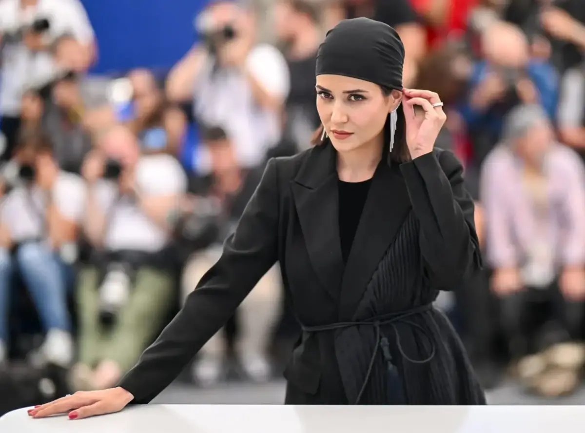 پریناز ایزدیار صداوسیما را تحریم کرد+ عکس