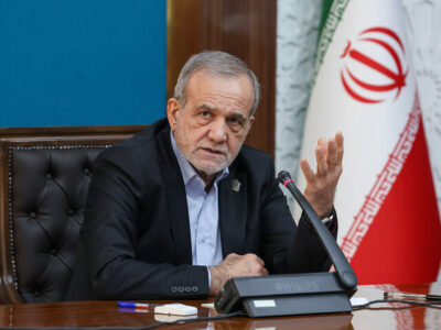 پزشکیان: نقش روحانیون در ترمیم شکاف‌های اجتماعی تعیین کننده است