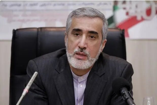 پیرصالحی: ۷۰۰ میلیون دلار ارز دارو هنوز راکد مانده است