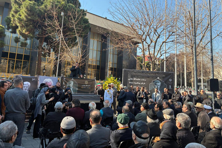 پیکر عنایت بخشی تشییع شد؛ او ژنرال سینما بود پیکر عنایت بخشی تشییع شد؛ او ژنرال سینما بود