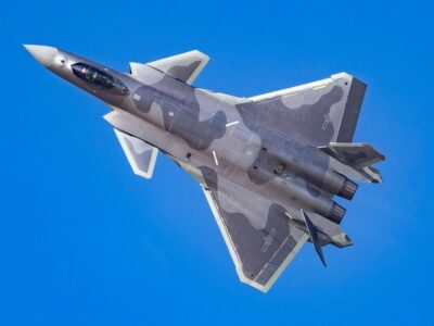 چین جنگنده J-20 به ایران هدیه داد / توافق مهم نظامی امضا شد؟