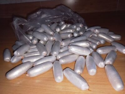 کشف ۹۴۷ گرم کوکائین بلعیده‌شده در فرودگاه امام خمینی (ره)