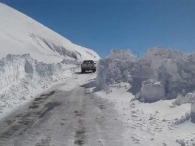گردنه چری گرفتار بهمن شد / مردم آماده باشند