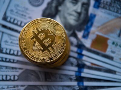 گزارش بلومبرگ از سقوط مجدد بیت کوین