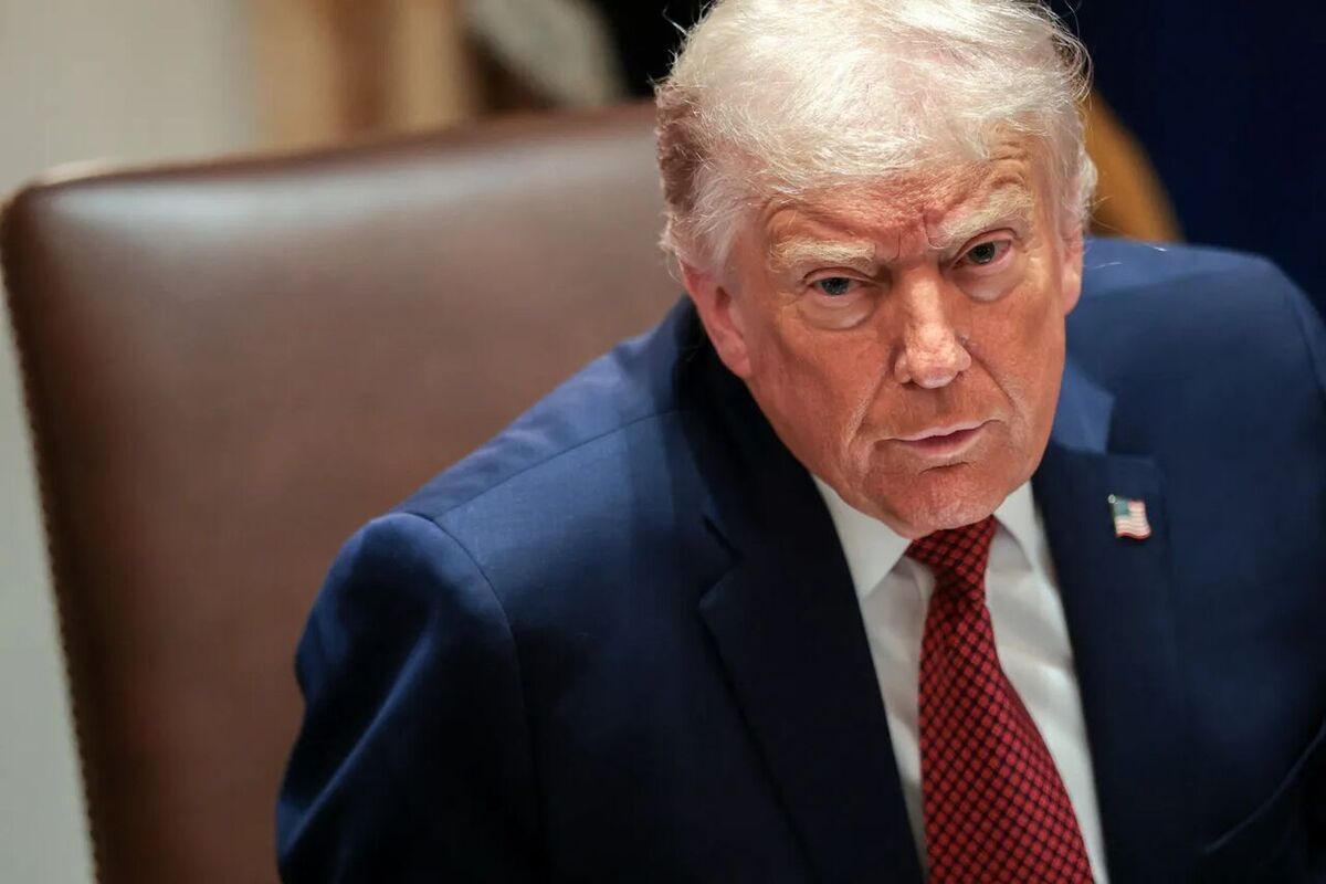 گوشی ترامپ بالاخره آماده شد/ اولین تصاویر واقعی T۱