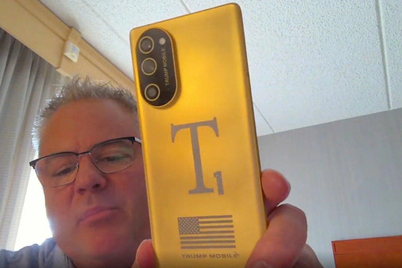 گوشی ترامپ بالاخره آماده شد/ اولین تصاویر واقعی T۱ گوشی ترامپ بالاخره آماده شد/ اولین تصاویر واقعی T۱