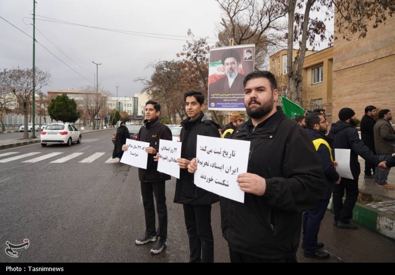 اجتماع مردمی و دانشجویی در حمایت از صنعت برق زنجان