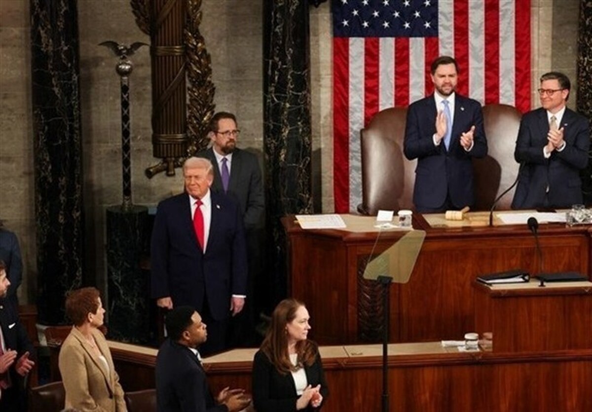 اختلاف شدید در کابینه ترامپ / آمریکا مجبور به پایان جنگ می‌شود؟