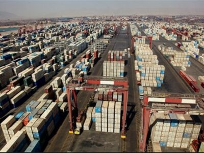 انتقال 6 میلیون تن کالای اساسی از بنادر به استان‌ها در ایام جنگ رمضان