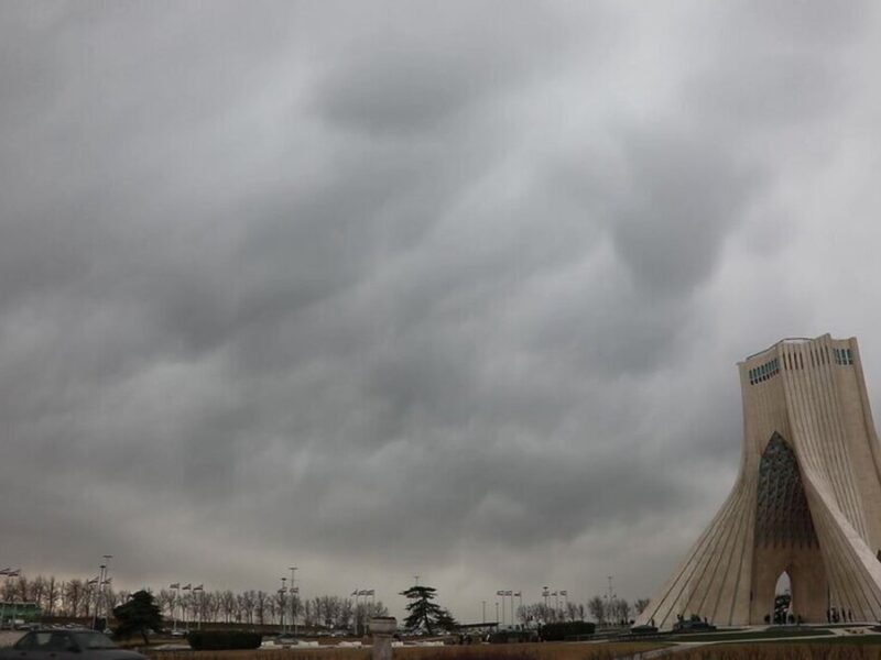 باران و رعدوبرق در راه تهران / کاهش محسوس دما از فردا