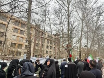 تجمع اعتراضی حقوقدانان ایرانی مقابل دفتر سازمان ملل در تهران