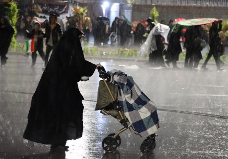 تداوم خروش شبانه مردم خراسان جنوبی زیر باران؛ بیعت با آرمانهای نظام اخبار استان خراسان جنوبی , جمهوری اسلامی ایران ,