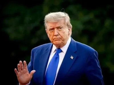 ترامپ: کسی در ایران نیست که مذاکره کنیم