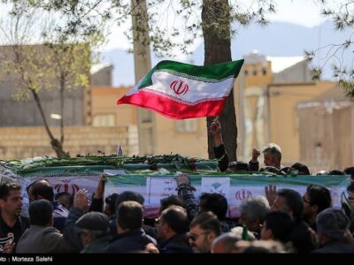 تشییع پیکر 21 شهید جنایت صهیونی ـ آمریکایی در مراغه