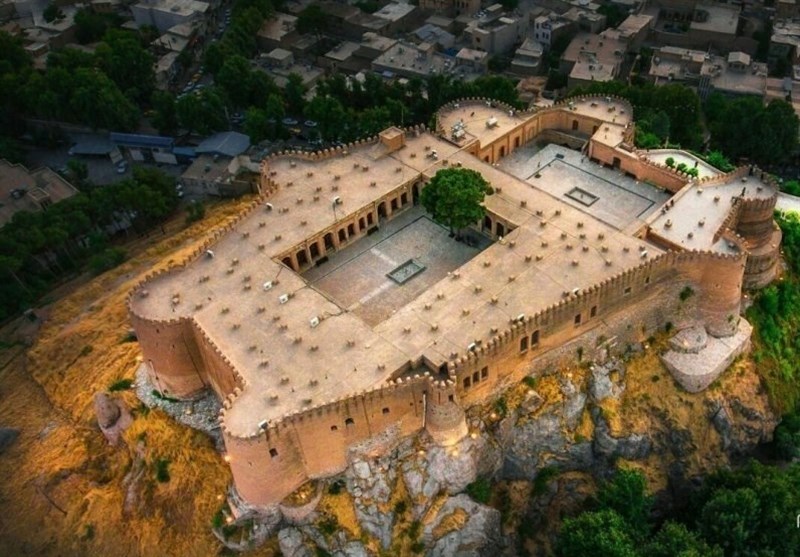 حمله آمریکایی ـ صهیونی به حریم ‌فلک‌الافلاک؛ تخریب یک بنای ثبت ملی