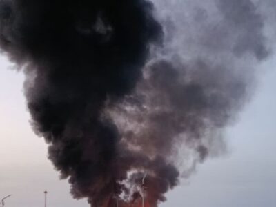 حمله دشمن آمریکایی-صهیونی به ساختمان راهداری شهر زاویه