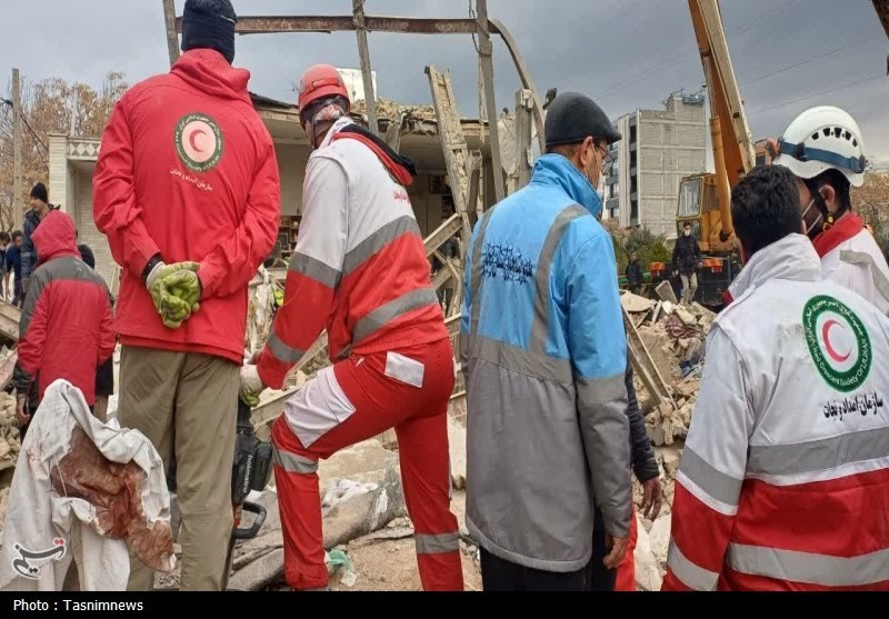 حمله پهپادی به منزل مسکونی در زنجان/3 شهید و 7 مصدوم حمله پهپادی به منزل مسکونی در زنجان/3 شهید و 7 مصدوم