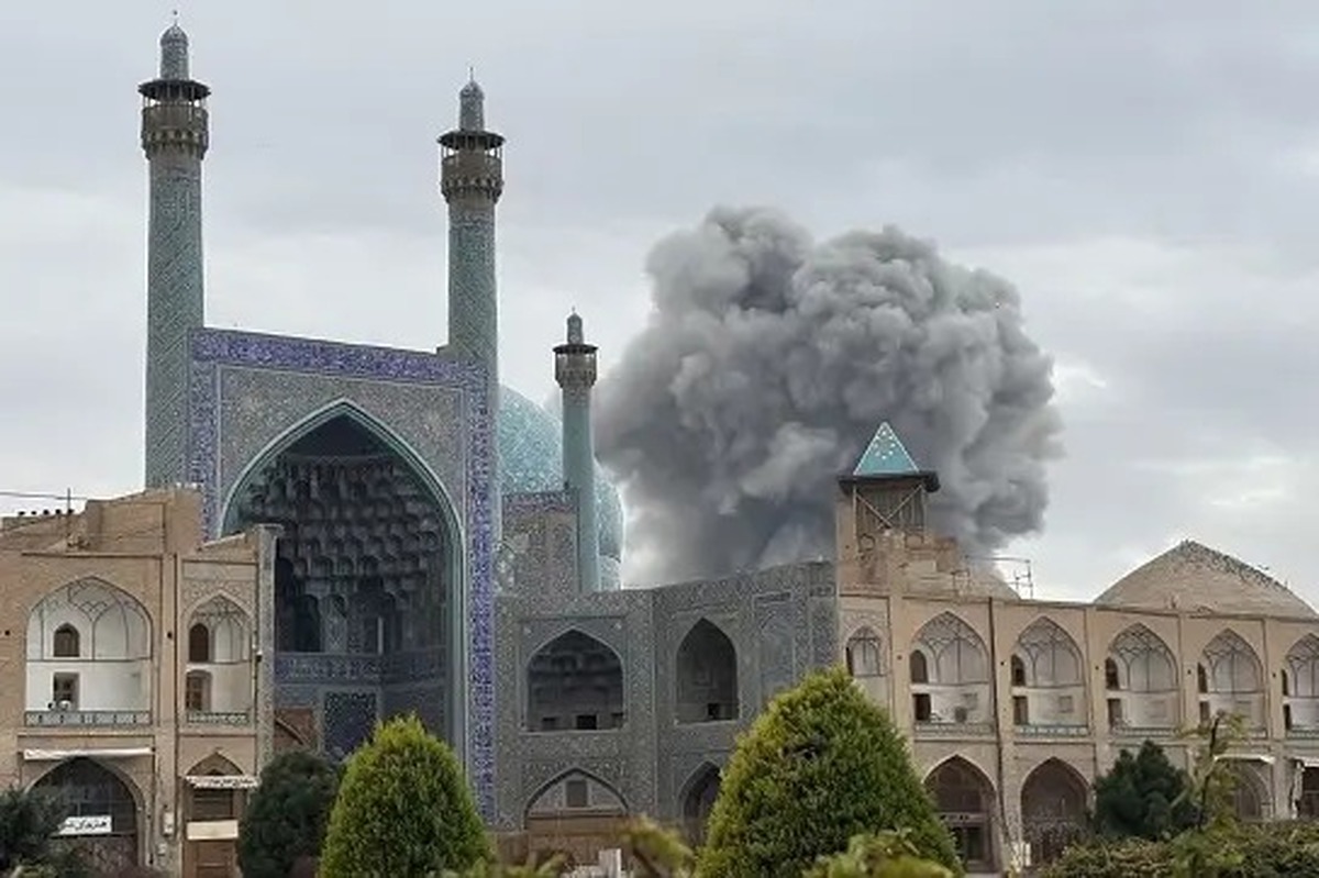 رد جنگ بر تن نقش‌جهان و چهلستون / چرا بناهای تاریخی ایران در برابر ارتعاشات شدید آسیب‌پذیرند؟